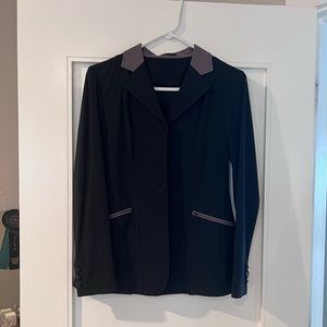 RJ classics show coat